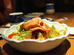 炭烧三文鱼拌牛油果-阿吾罗日本料理(K11艺术中心店)