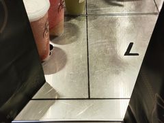 -喜茶(深圳万象城黑金店)