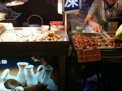 -六合夜市