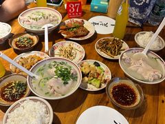 -老方桌烂蹄花川菜馆(九龙坡店)