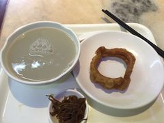 豆汁焦圈-壹条龙饭庄台基厂店