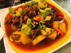 特色的大盘鸡-维吾尔餐厅(宜山路店)