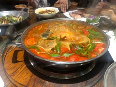 -亮欢寨酸汤鱼(沙冲路店)