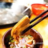 这家洞氮胡记羊肉馆是福州首家做烫皮羊肉汤锅的