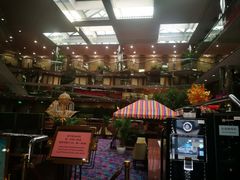 -燕山大酒店