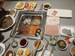 -海底捞火锅(珠影星光城夜宵主题店)