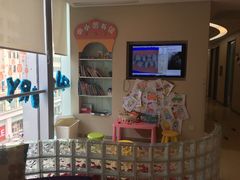 -瑞尔齿科(南京东路名人诊所)