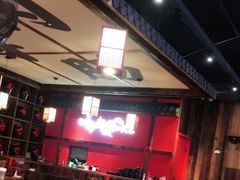大堂-先启半步颠小酒馆(白麓里店)