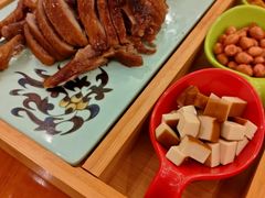 -有红鸡毛店·川菜(建设路店)