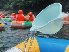 -安吉龙王山峡谷漂流