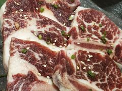 -山川小町·极番烧肉(新地假日广场店)