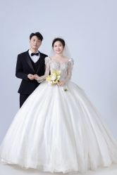 -莫兰迪婚纱摄影