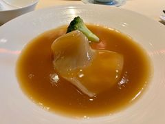 鲍汁扣花胶-皇朝会.经典传统粤菜(外滩店)