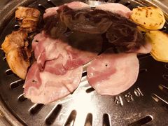 -韩聚屋韩国烤肉餐厅(新北万达店)