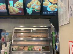 -德克士(虹桥火车站店)