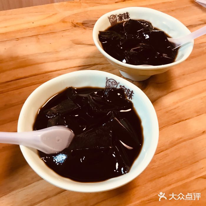 家味螺蛳粉&烤鱼(安远路店)蜂蜜龟苓膏图片