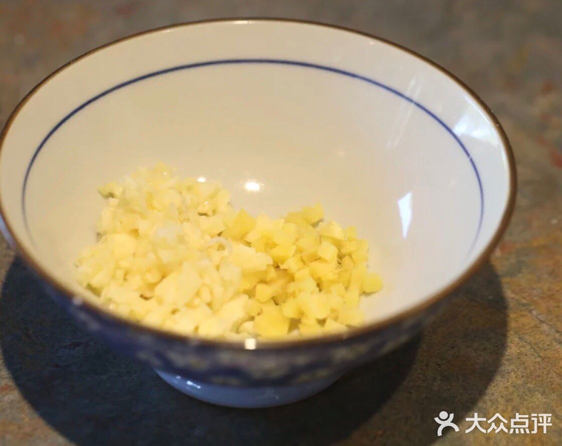 上汤豆苗你吃过，有腊肠的上汤豆苗你值得尝试