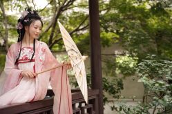 -一揽芳华汉服旗袍体验馆(拙政园店)