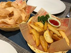 -又见马甲M8融合西餐厅(体育中心店)