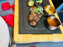 -YUE·6·西式融合餐厅(外滩六号店)