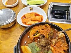 -喇喇排骨火锅·传统韩式脊骨汤(望京西园总店)