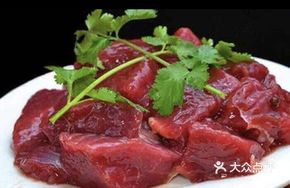 Stone Pot Steak with Forks