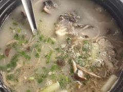 -土砂锅生态山庄·非遗砂锅雅鱼