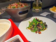 鸡枞菌凉拌黄瓜花-北院·果木烤鸭·25年东北菜(创意产业园店)