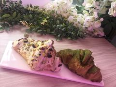 抹茶可颂-Top Impression Bakery Wolli Creek