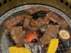-山川小町·极番烧肉(新地假日广场店)