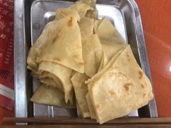 油饼半张-教师之家赵家羊汤馆(东青龙街店)
