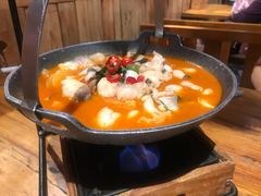 思茅酸汤鱼片-老滇山寨•云南特色菜•地方菜•民族风情歌舞表演(金碧店)