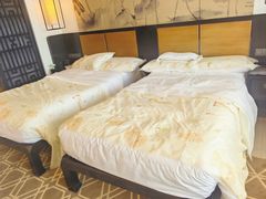 -三亚湾海居雅高铂尔曼度假酒店