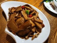 香炸蹄膀-王记姚家味·地道苏帮菜(凤凰街店)