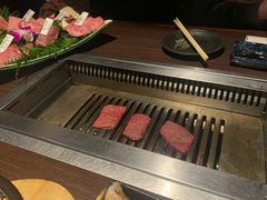 松阪牛肉拼盘-松阪牛焼肉M(法善寺横丁店)