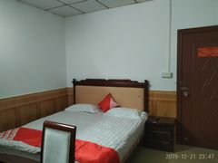 -中山旅店(广州增城挂绿广场店)