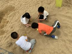 -季高兔窝窝亲子园(上海薰衣草公园店)