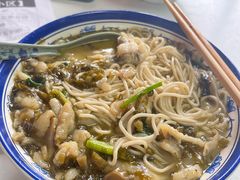 -明呈黄鱼面馆(斜土路店)