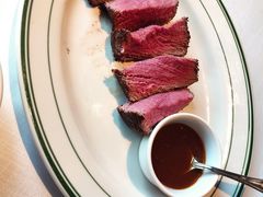 小菲力牛排配黑椒汁-Wolfgang’s Steakhouse 沃夫冈牛排馆(上海白玉兰广场店)