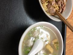 -松树干拌面店