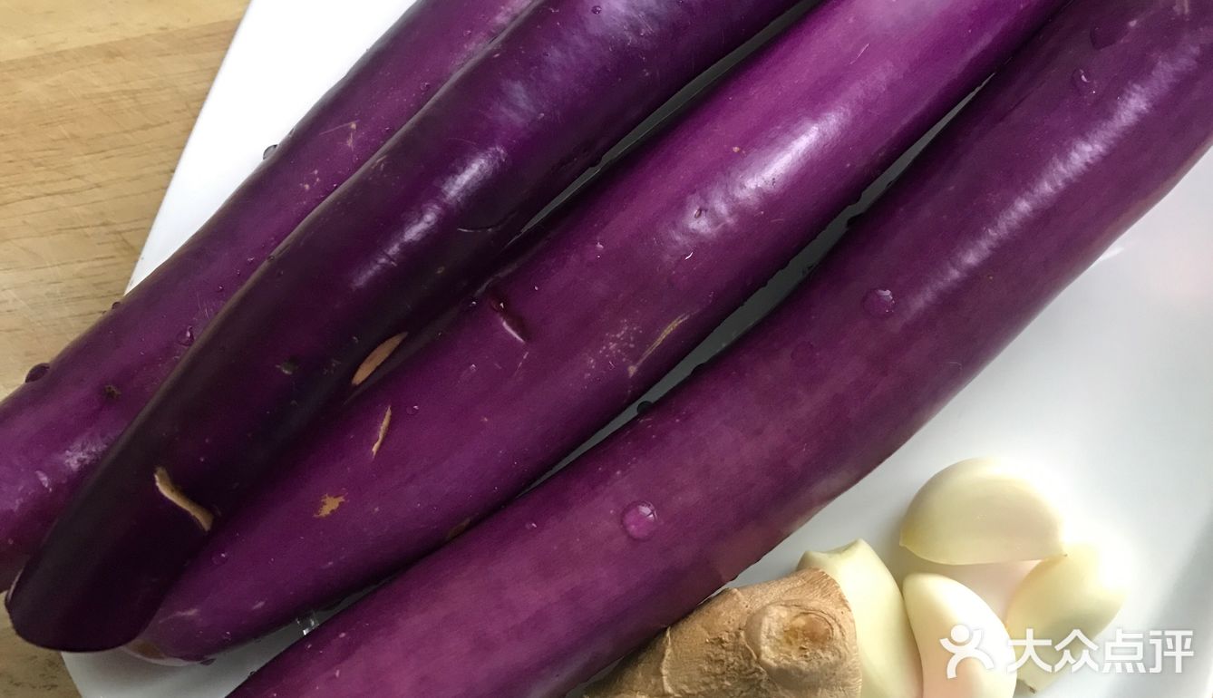 川味鱼香茄子煲，让你夏天干完两碗米饭