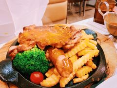 公主牛柳-香港新发烧腊茶餐厅(万象店)