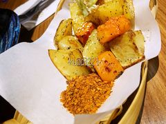迷迭香烤土豆-POKEE VIA&Brunch·维娅(重庆来福士店)