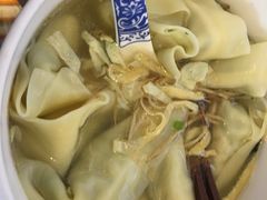 -笑来喜馄饨小笼工坊店(湖滨街店)