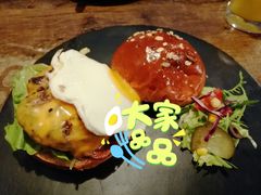 -HIGH FIVE哈福手工汉堡(桂林路店)