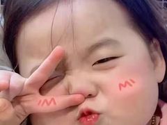 -4iNLOOK美瞳店(中山公园龙之梦店)