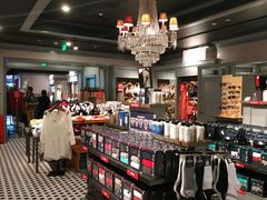 -Hollister(天环广场店)