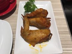 -必胜客(证大大拇指店)