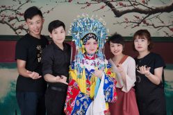 -盘子女人坊古装写真摄影(厦门总店)