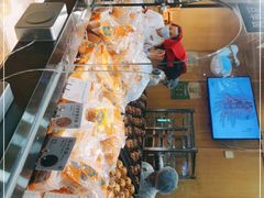 面包甜点陈列柜-六贤记(杭州龙湖滨江天街店)
